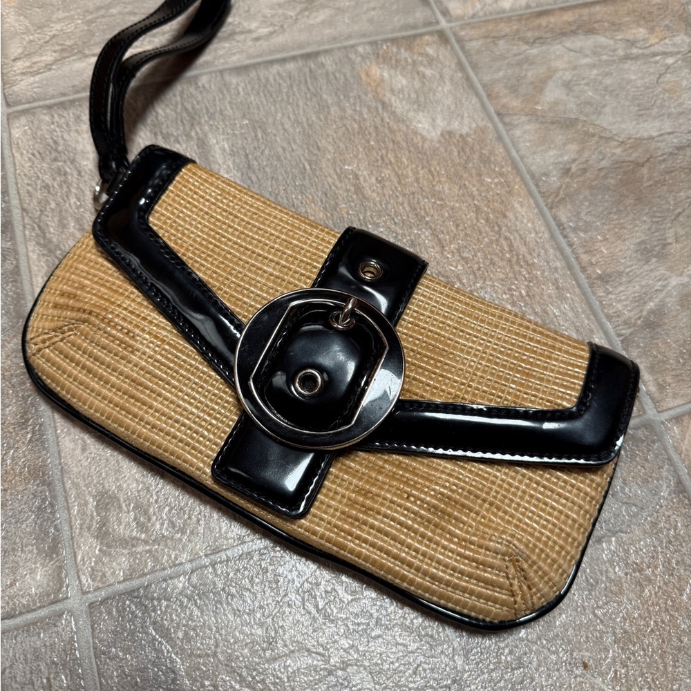 Ann Taylor Black & Tan straw rattan wicker black patent leather clutch wristlet
